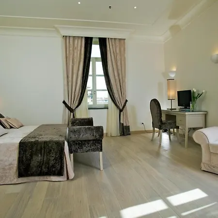 Palazzo Decumani Hotel