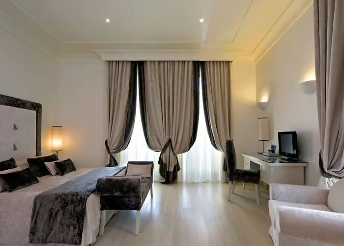 Palazzo Decumani 4* Nápoles