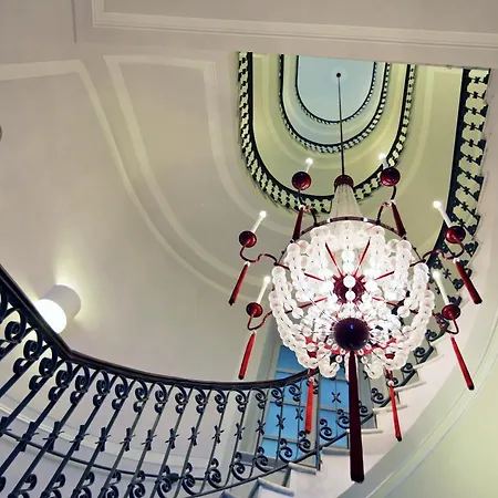 Palazzo Decumani Hotel 4*